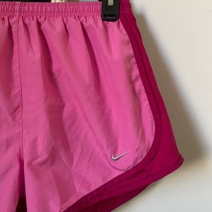 Women’s two-toned pink Nike’s shorts size small